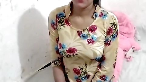 Amateur indian solo female video with a step daughter