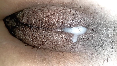 Desi girlfriend goes with her boyfriend on a threesome