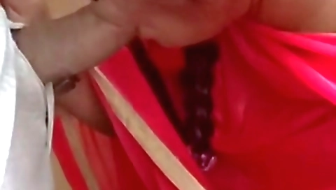 Indian slut has a nice ass and she loves fucking in the ass