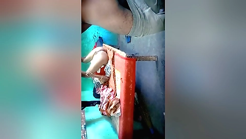 Indian teen 18+ gets penetrated in her pussy in her village