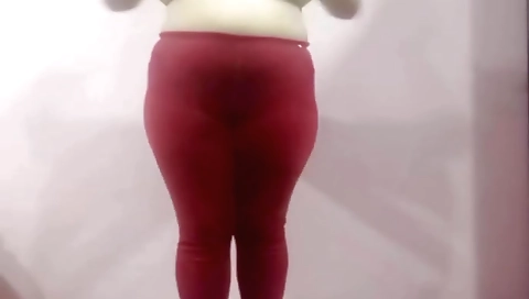 Indian brunette does amateur solo in amateur video