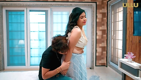 Curvy brunette with a nice ass gets her pussy pounded