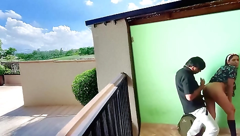 Indian brunette gives a hot blowjob and fucks a dick