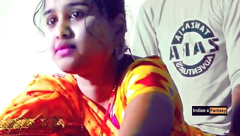 Indian brunette in kitchen gets horny with the Muslim boy