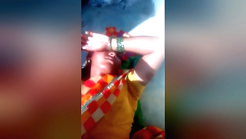 Indian wife enjoys hot outdoor fucking with her lover