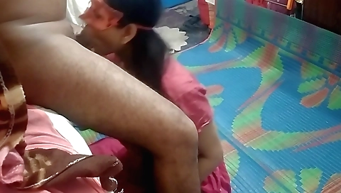 Indian brunette gets fucked hard in the bed in hd video