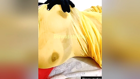 Shyuri bhabhi shows off her big boobs in solo scene