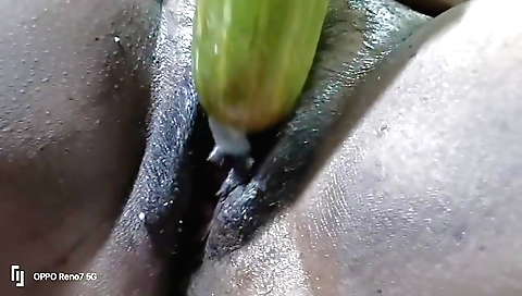 Hairy Indian babe made it with a vibrator solo video