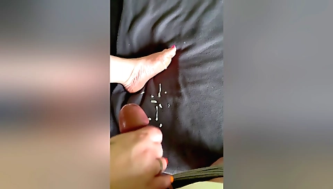 Amateur handjob in hd with a real guy with no shame