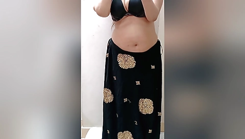 Hairy pussy of a girl is given a blowjob and a ride