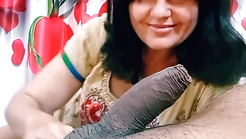 Busty amateur milf couples have fun in the bedroom