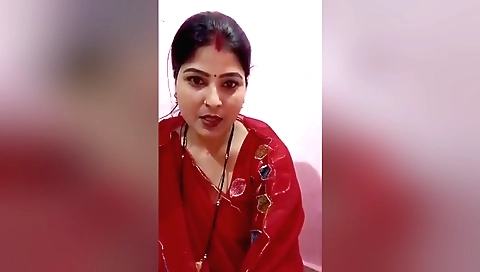 Solo female sex with a sexy 18 year old indian in amateur