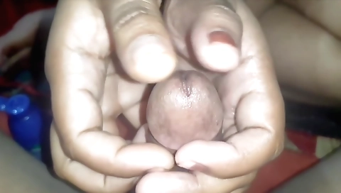 Sexy brunette amateur with a big ass 18+ porn video