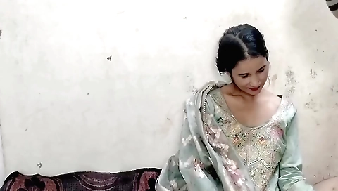 Bhabhi Ko Jabar Dasti Chuchi Daba Kar Pela Pregnant Ho Gyi