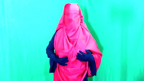 Indian slut with a very sweet body fucks her stepson