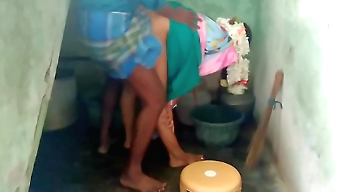 Indian girl fucks her husband in front of the camera