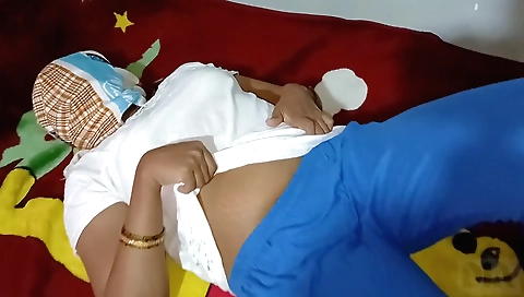 Indian girl with big boobs gets fucked in the kitchen