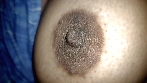 Indian babe with small tits gets fucked in her hands