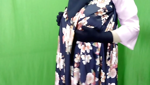 Indian housewife in the hijab fucked by her neighbor