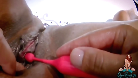 Big ass babe with hairy pussy gives a massage and a blowjob