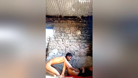 Amateur brunette chick is getting fucked in her pussy