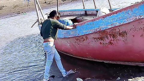 Big boobs amateur woman getting fucked in hot porn video