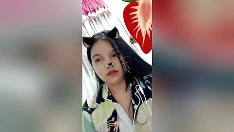 Hot brunette with a pretty face in amateur hd video