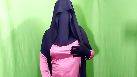 Indian wife in a homemade movie has a pussy fucked