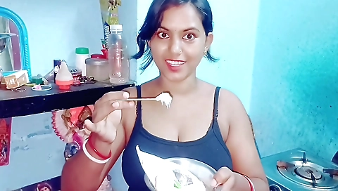 Sexy amateur brunette with a hot ass makes love to him