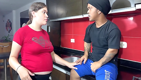 Indian chick fucks me with her pussy in the kitchen