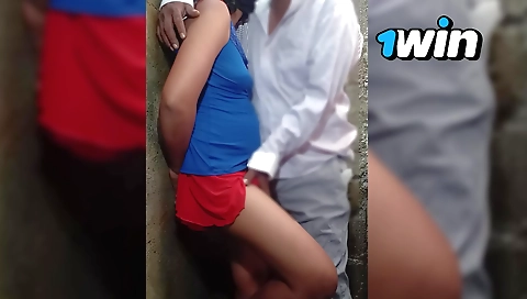 Indian woman enjoys a passionate outdoor sex scene