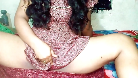 I'm fucking and masturbating in my bed solo video 4k