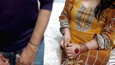 Indian amateur sex video with a hairy brunette milf