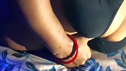 Hot solo female porn video featuring a lovely big titted cunt