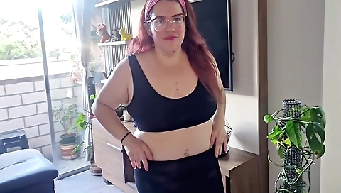 Indian massage session is getting done on the sofa