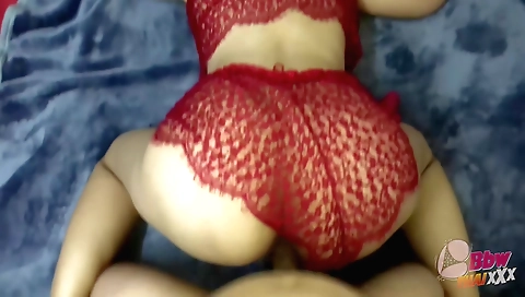 Indian hottie gets fucked on the bed in her lingerie