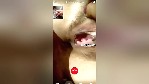 Bihari bhabhi shows her hairy pussy on webcam in amateur视频