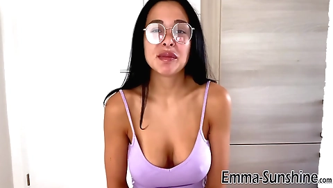 Indian chick in a sexy outfit has fun in a solo video