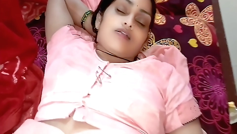 Indian amateur brunette with hairy pussy and thick penis