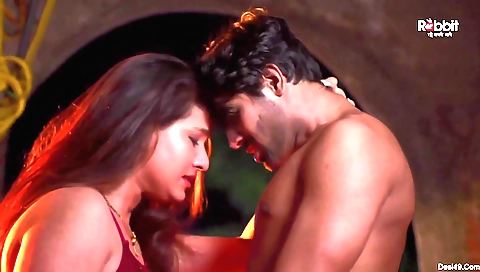 Bondage video featuring the girl with the black bondage clothes