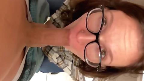 Hot brunette amateur milf with a huge ass and hairy pussy