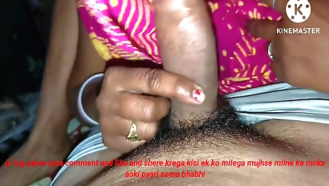Indian girl with a huge ass rides it with her fingers