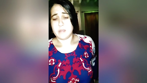 Indian brunette fucked by a big dick in homemade porn