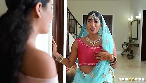 Indian milf gets her feet fucked in her tight hole