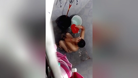 Hot amateur brunette babe masturbates in camera video