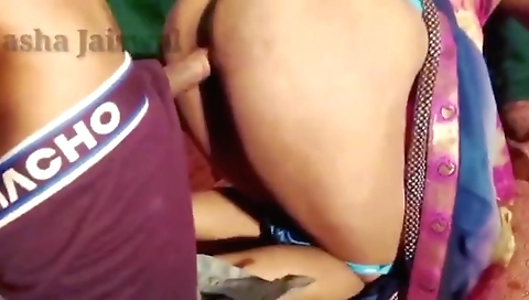 Indian girl gets nailed while preparing for a Bhabhi