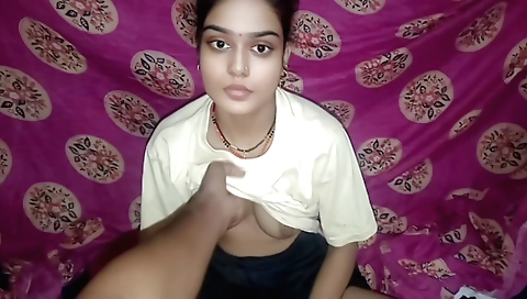 Indian girl masturbating and showing her sexy body