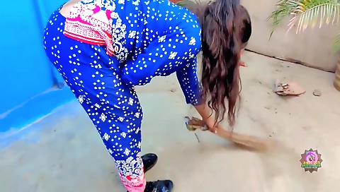 Indian girl gets fucked in her kitchen in the solo movie