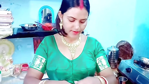 Indian brunette 18+ amateur video with her hairy body