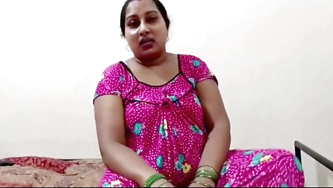 Amateur brunette with a nice big natural tits and ass